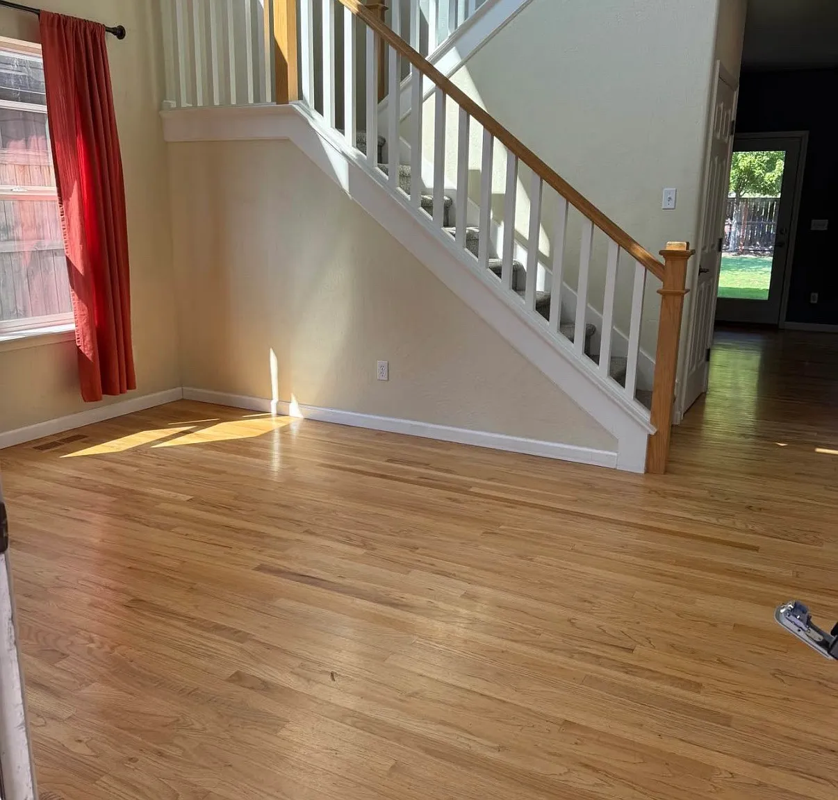 1750 Sandstone Dr — Photo 3