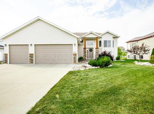 4718 48th Ave S, Fargo, ND 58104