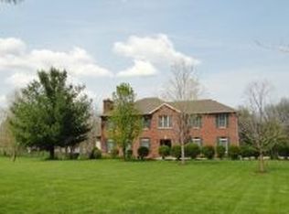 561 W Logwood Ln, Columbia, MO 65203