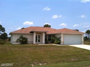 3211 42nd St W, Lehigh Acres, FL 33971