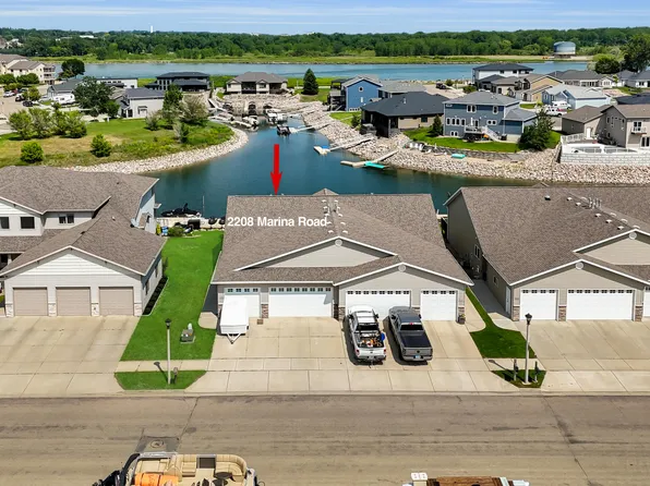 2208 Marina Rd SE, Mandan, ND 58554