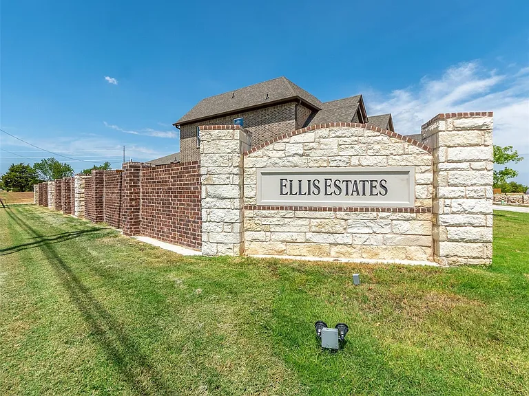 505 Ellis Place Dr — Photo 39