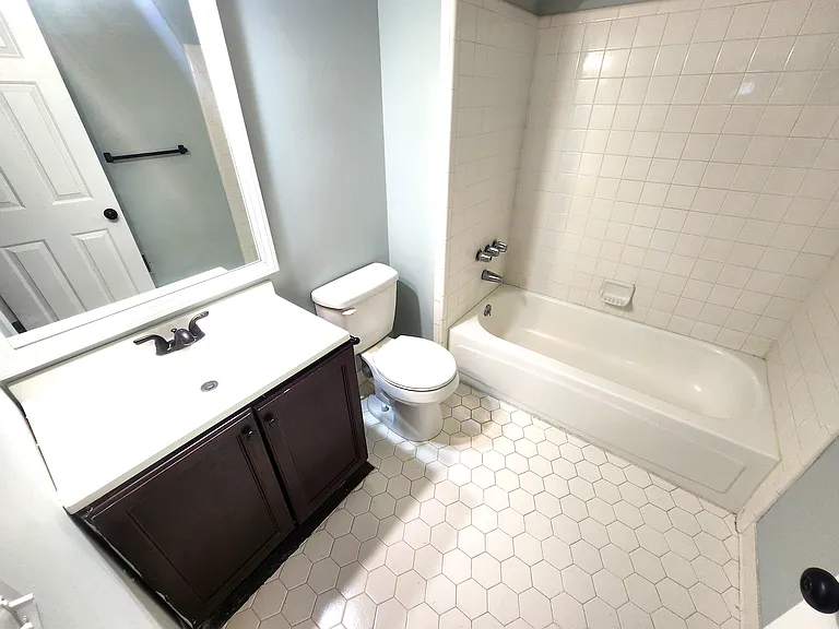 2000 Water Oak Dr #1-A — Photo 22
