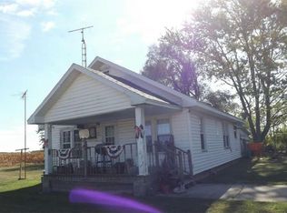 3988 E Cumberland Rd, Casey, IL 62420