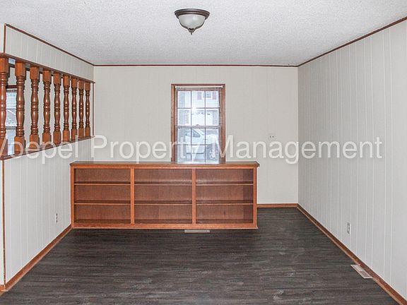 5th image of 3805 S Stonewall Ave
