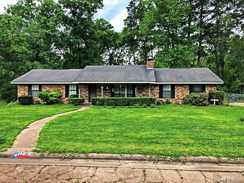 1st image of 1236 Edgewood Cir