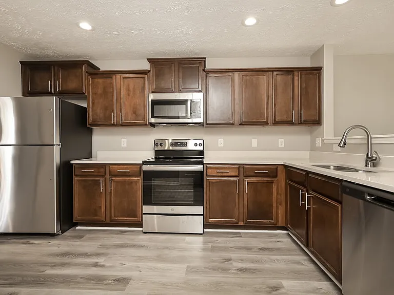 8481 Lawson Dr — Photo 7