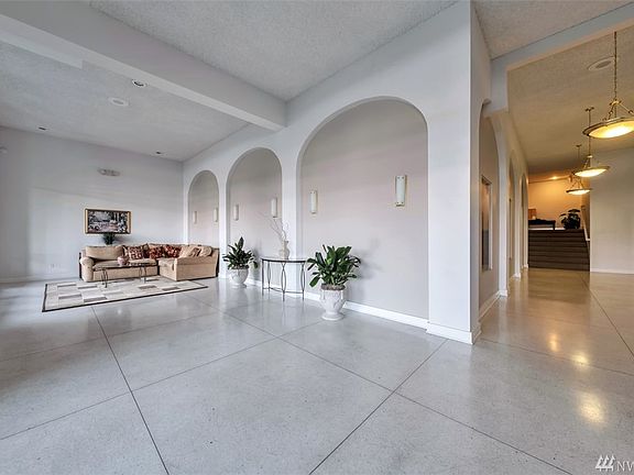 5th image of 2929 76th Ave SE APT 204