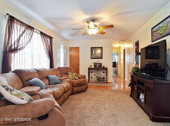 3rd image of 519 Newberry Dr