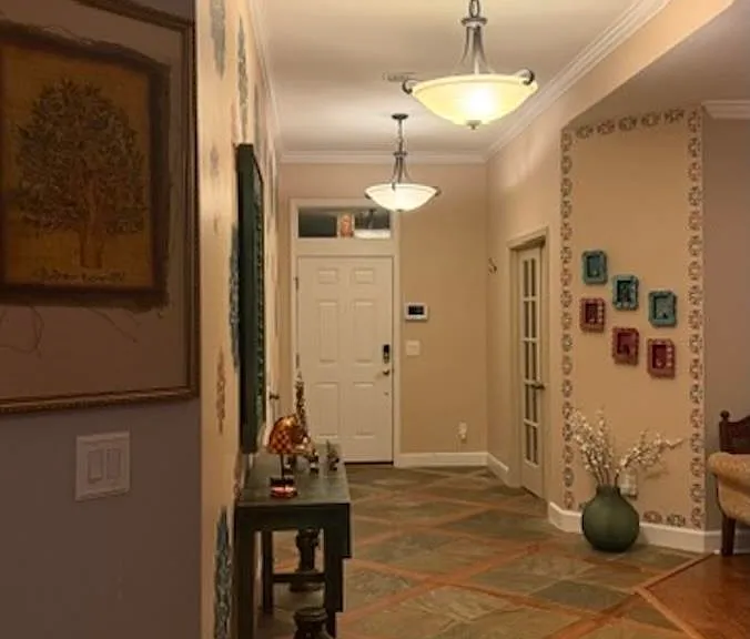 2401 Goldenrod Way — Photo 4