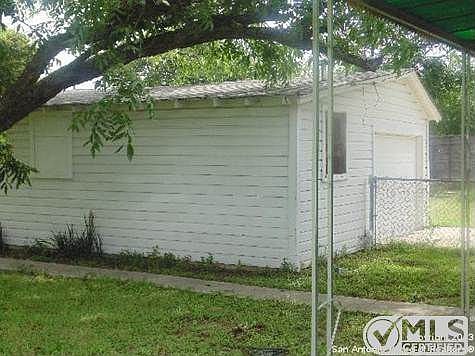 2nd image of 1441 Aransas Ave