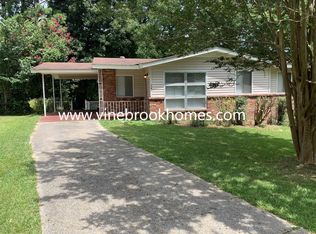 1305 Hatfield Ln, Birmingham, AL 35215