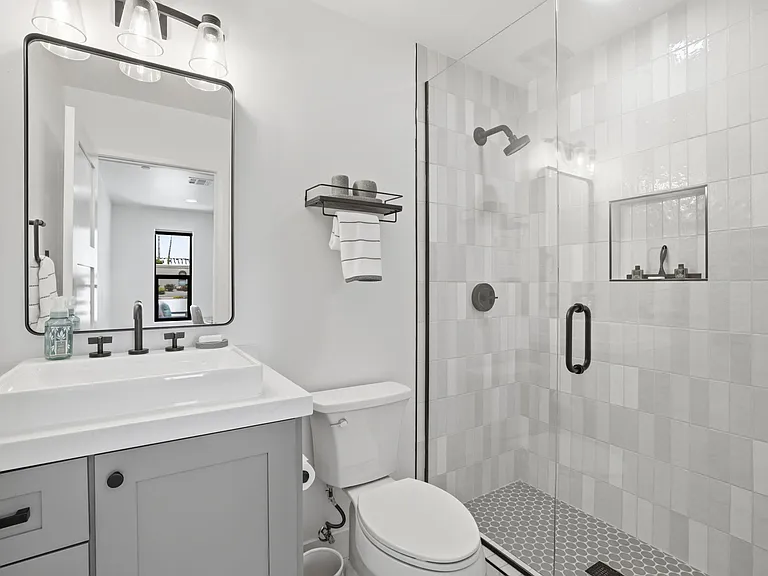 8401 E Cortez St — Photo 28