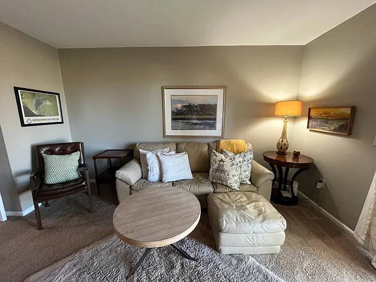 511 Saint Charles Ct — Photo 8