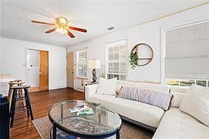 5th image of 74 Lefevre St