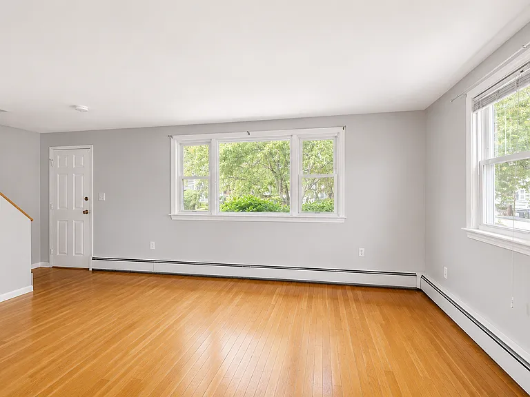 14 Bradford Rd #14 — Photo 4