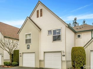 6711 S 239th Pl APT A111, Kent, WA 98032