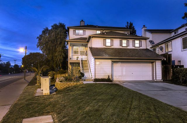 1st image of 1204 Grand Blvd