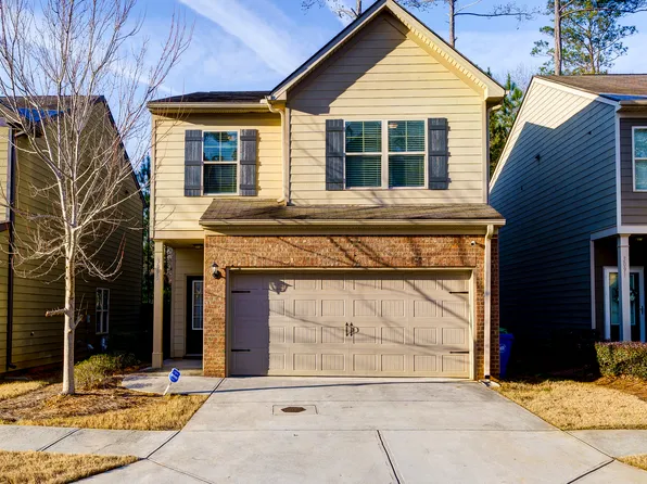 3095 Bonnes Dr, Lithonia, GA 30038