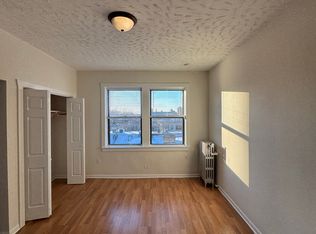 839 W Sheridan Rd APT 410, Chicago, IL 60613