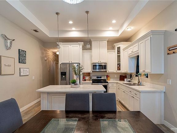4th image of 2107 Mauve Dr