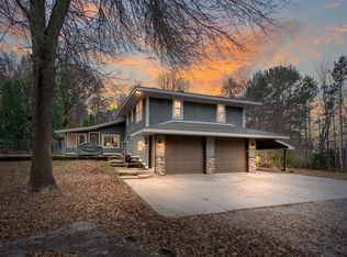 700 317th Ave NW, Cambridge, MN 55008