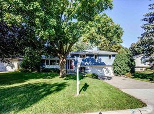 6132 Ewing Ave S, Edina, MN 55410