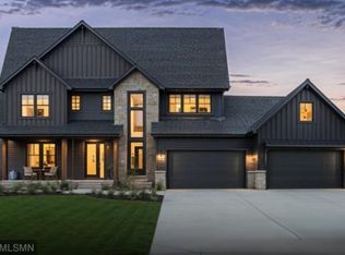 5813 S Century Rdg S, Woodbury, MN 55125