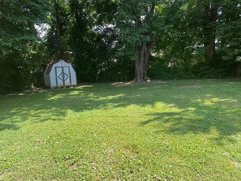 10705 Grafton Hall Rd — Photo 12