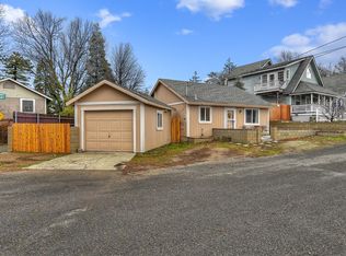 22664 Valley View Dr, Crestline, CA 92325