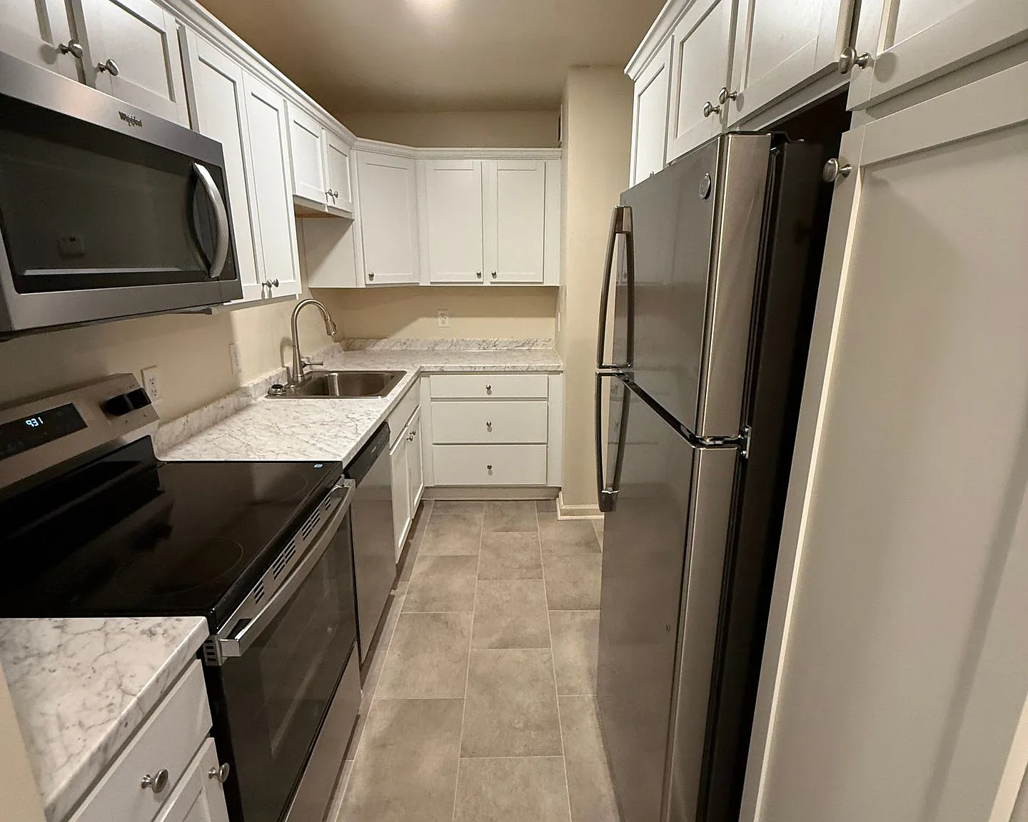 Convenient 1 Bedroom Between Normaltown & Downtown Athens — Photo 3