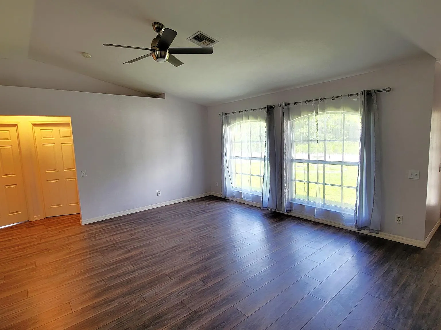 1863 Calahan Ave — Photo 3
