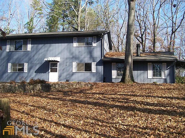 80 Stephens Ave photo 1