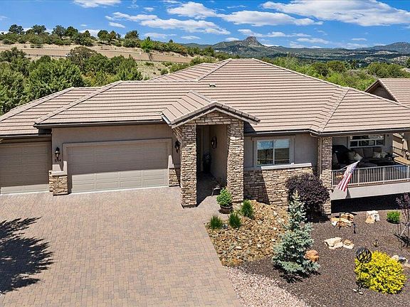 3rd image of 594 Haisley Rd