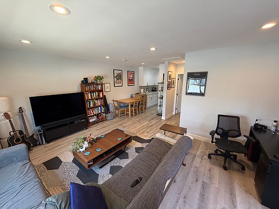 5th image of 713 S Columbus Ave #713