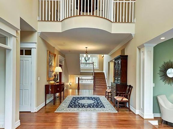 4th image of 3423 Malbrook Dr