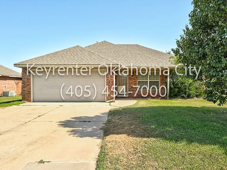 629 E Linden Ln — Photo 2