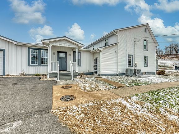 4th image of 2699 Island Rd