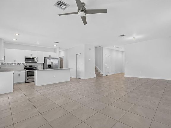5th image of 11942 SW 239th St