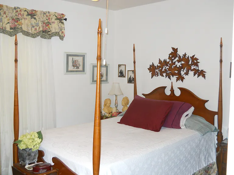 202 Richards St — Photo 7