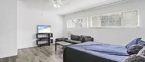 1449 Butler Ave #1B — Photo 3