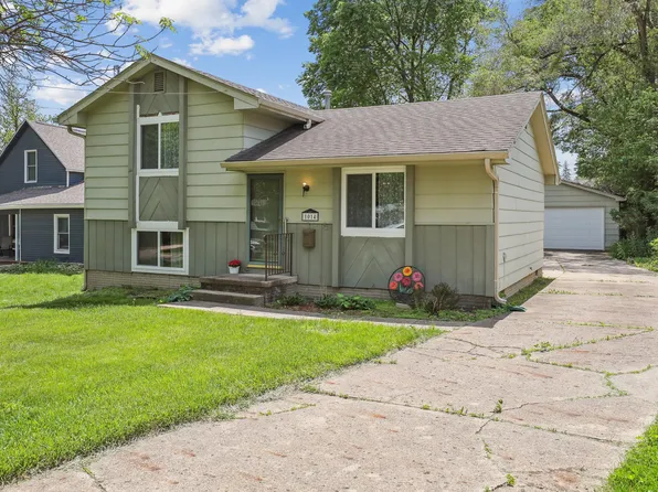 1014 Elder Ln, Des Moines, IA 50315