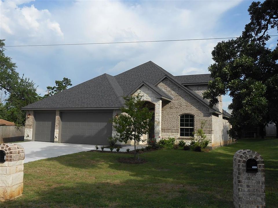 1st image of 1436 Lakeshore Blvd