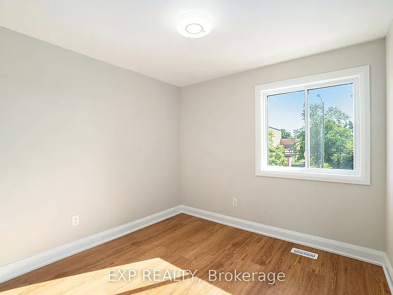 838 Saint Laurent Blvd #3 — Photo 13
