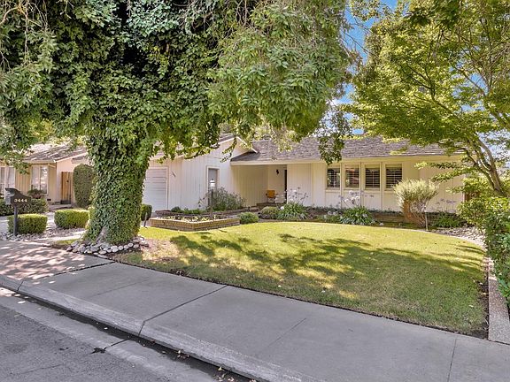 3rd image of 3444 Claremont Ave