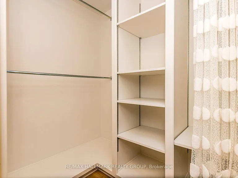 470 Laurier Ave W #902 — Photo 20