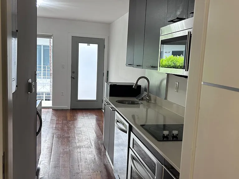 1560 Pennsylvania Ave #222 — Photo 5