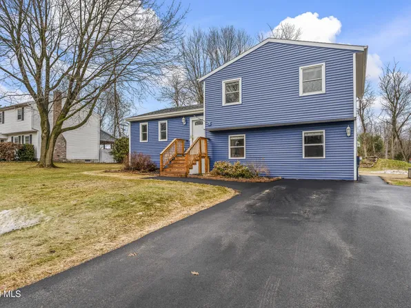 51 Cook Circle, Gansevoort, NY 12831