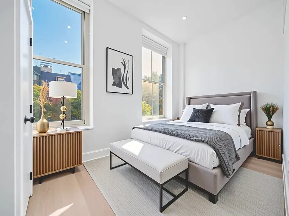 19 Saint Marks Pl #4E