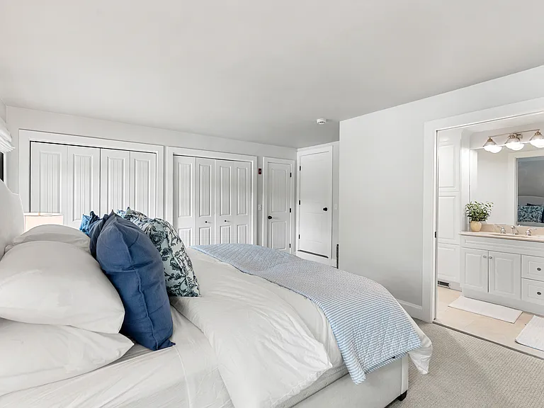 6 Sagamore Grv — Photo 5